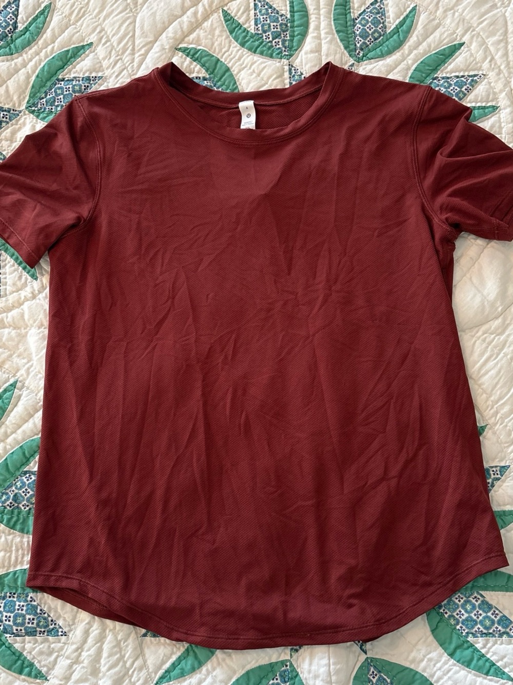 lululemon athletica Women’s Short Sleeve Crewneck Top - Wine